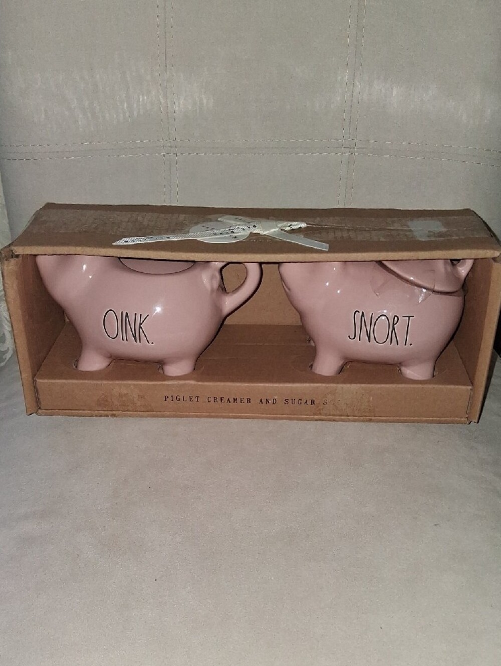 Rae Dunn Creamer and Sugar Set